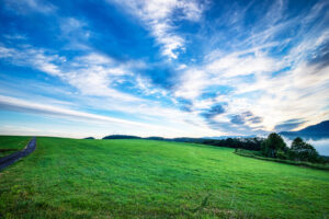 sky&hill